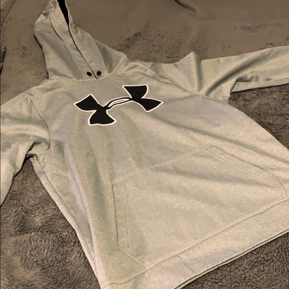 🔥Hosts Pick🔥 Under Armour Sweatshirt